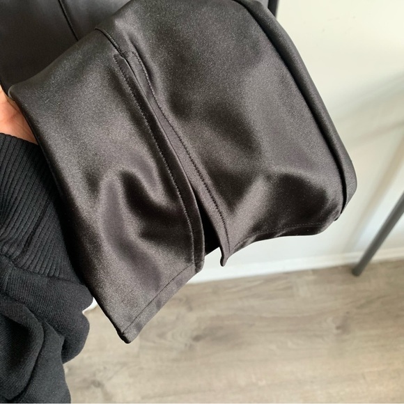 H&M BLACK SATIN FLARE PANTS - Picture 5 of 10